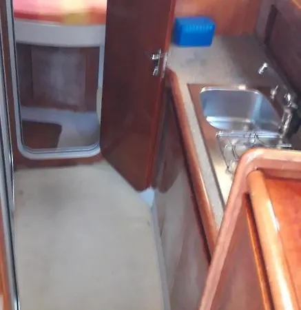 Francy Az 33 Botel